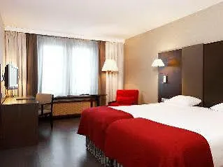 Hotell Nh 3*